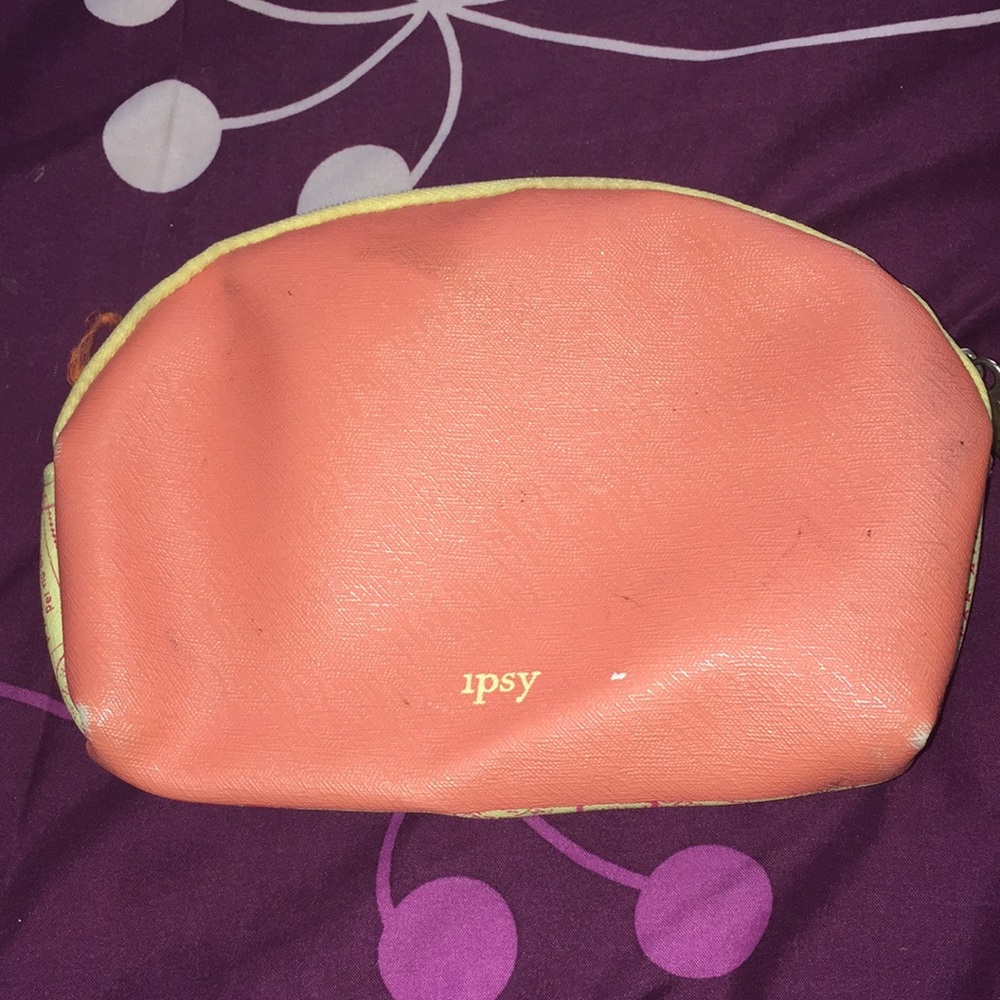 Pouch - Picture 2 of 3